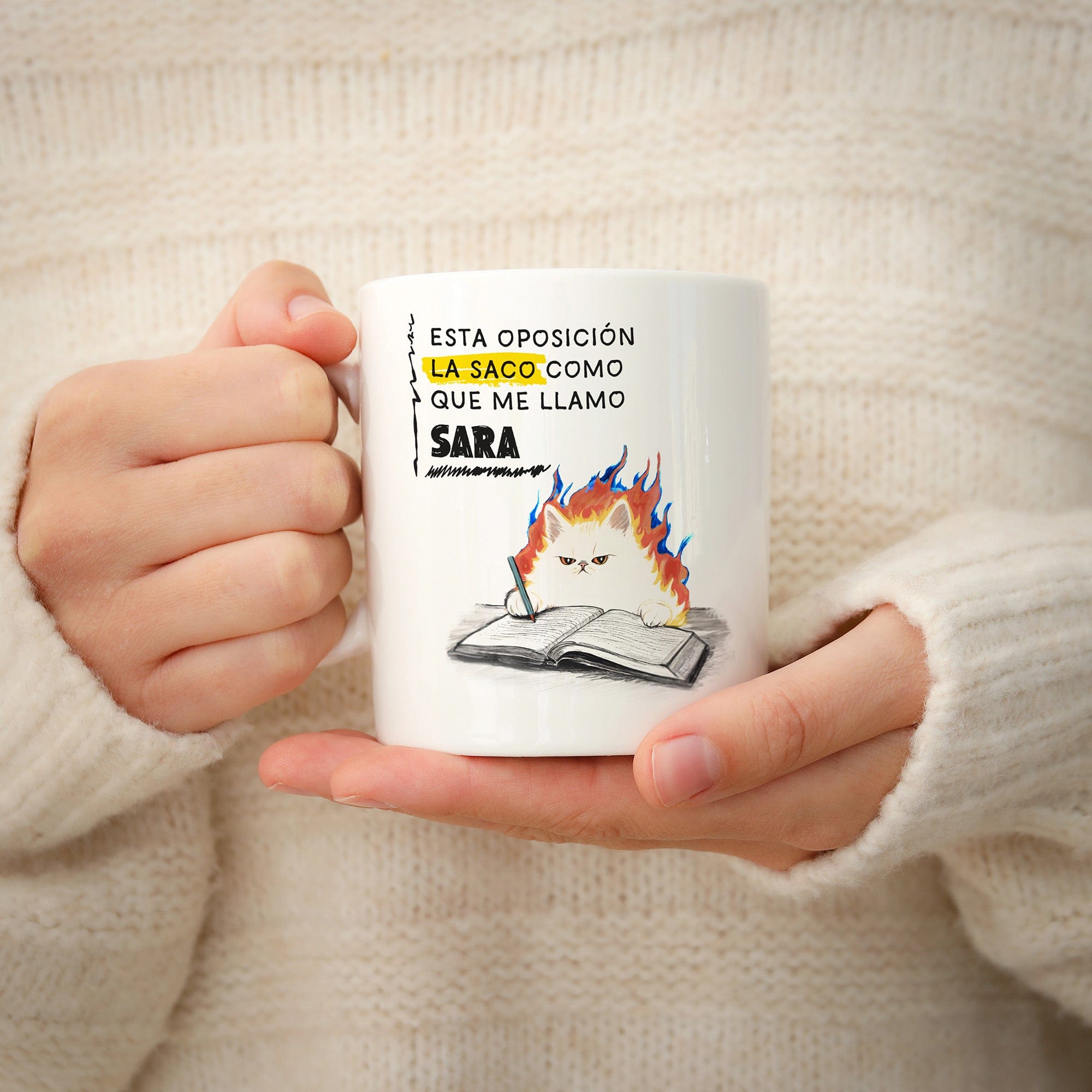 Taza Esta oposición la saco como que me llamo (personalizada)
