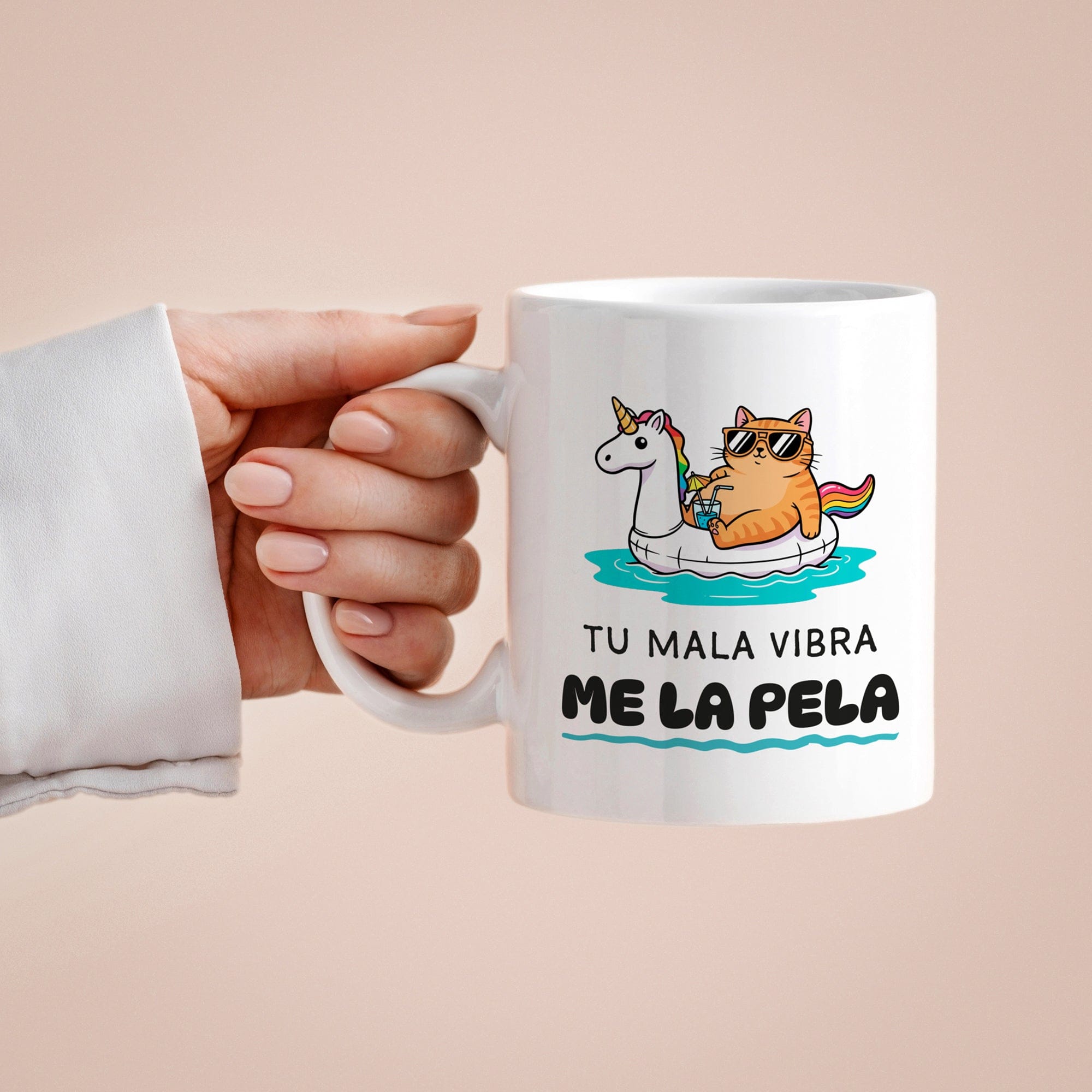 Taza Tu mala vibra me la pela