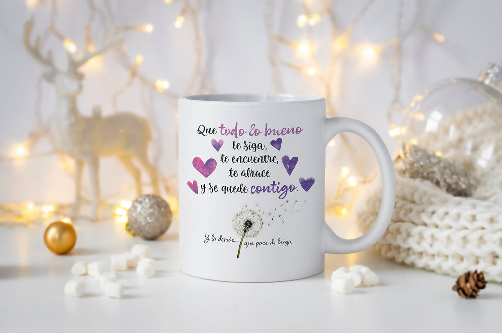 Taza Que todo lo bueno te siga, te encuentre, te abrace y se quede contigo (Tonos morados)